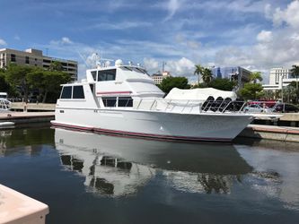 54' Viking 1998 Yacht For Sale